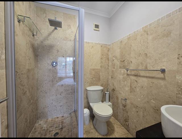 3 BEDROOM APARTMENT TO LET IN BALLITO CENTRAL